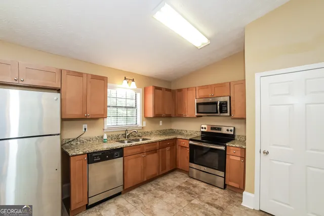 $1,870 | 1255 Bishop's Lane, Lawrenceville, GA 30045