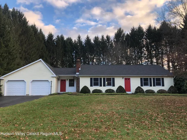 $3,300 | 1220 Co Rte 22, Unit 22, Ghent, NY 12075