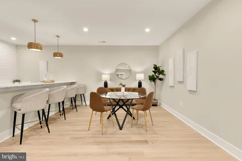 $2,350,000 | 923 17th Street South, Arlington, VA 22202