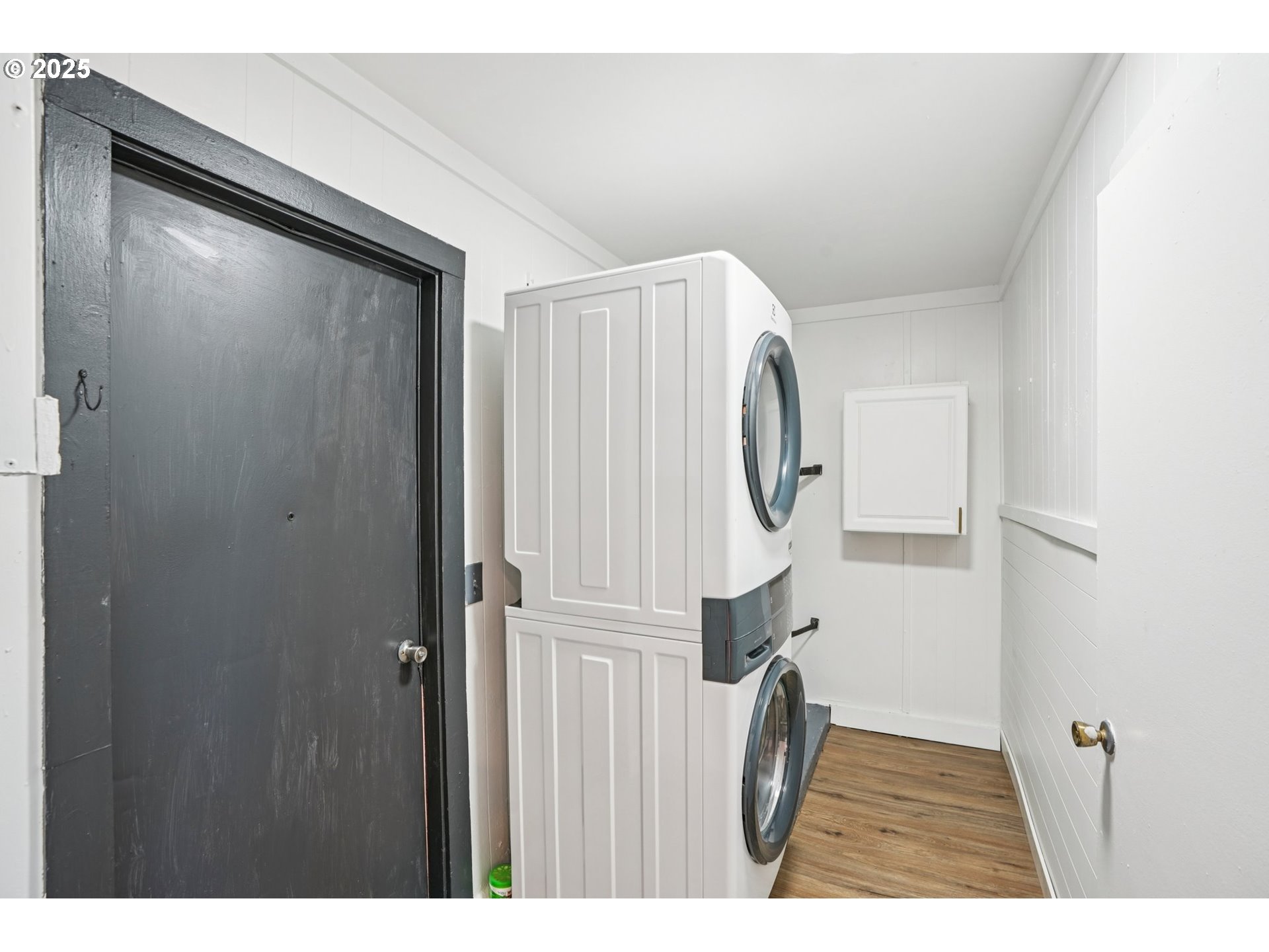 1019 Linn Avenue Oregon City, OR 97045 - Photo 12 of 27 a view of entryway