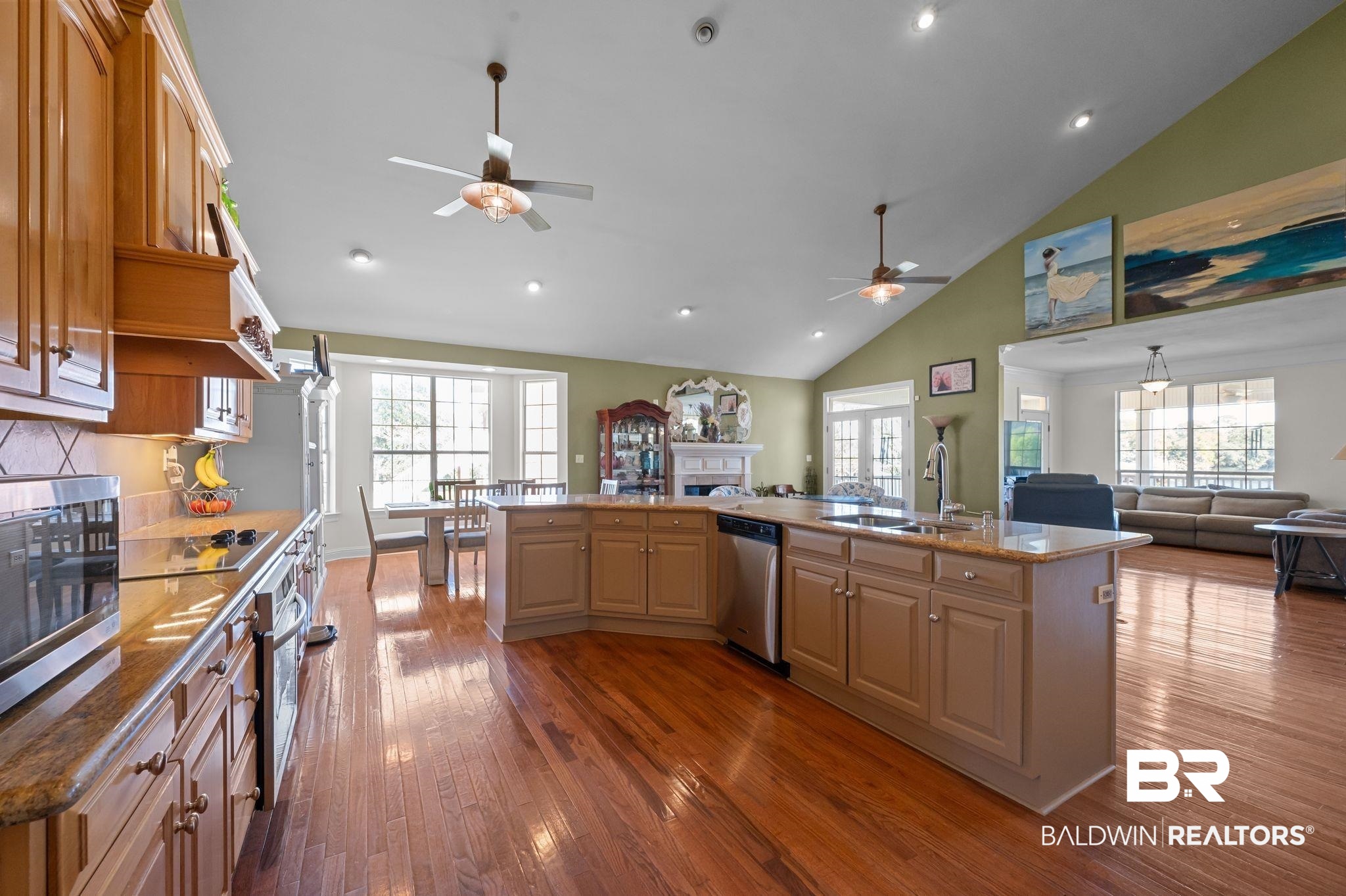 16288 Ferry Road Fairhope, AL 36532 - Photo 5 of 55 Kitchen