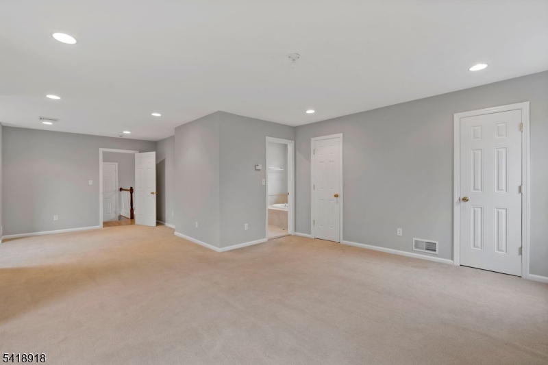 134 Spencer Road Bernards, NJ 07920 - Photo 16 of 34