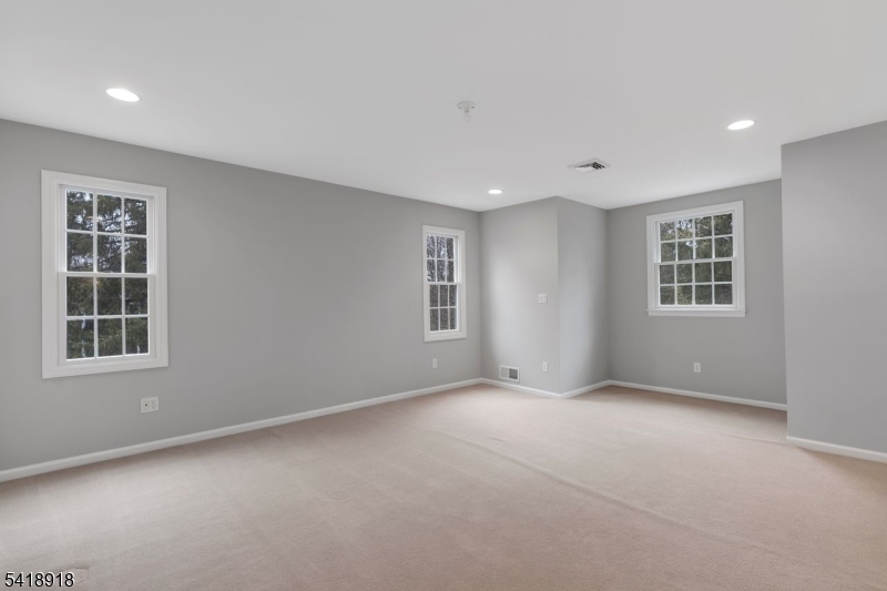 134 Spencer Road Bernards, NJ 07920 - Photo 18 of 34