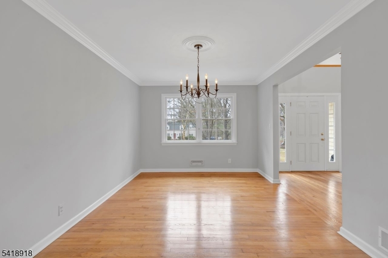 134 Spencer Road Bernards, NJ 07920 - Photo 7 of 34