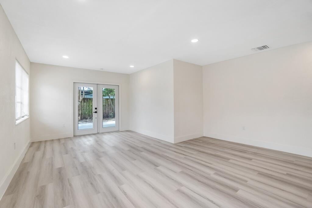 3429 East Shore Road Miramar, FL 33023 - Photo 27 of 32 31_1024px