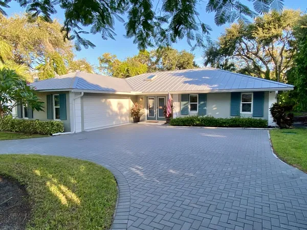 $10,000 | 907 Tropic Drive, Vero Beach, FL 32963