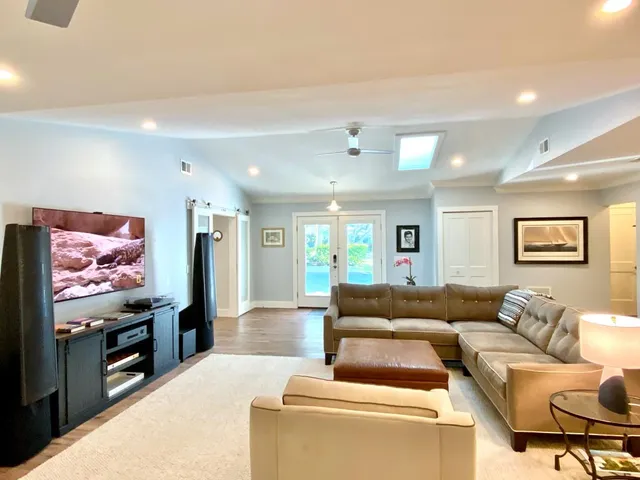 $5,000 | 907 Tropic Drive, Vero Beach, FL 32963