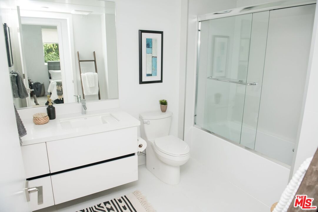 415 Le Doux Road, Unit 501 Los Angeles, CA 90048 - Photo 14 of 20