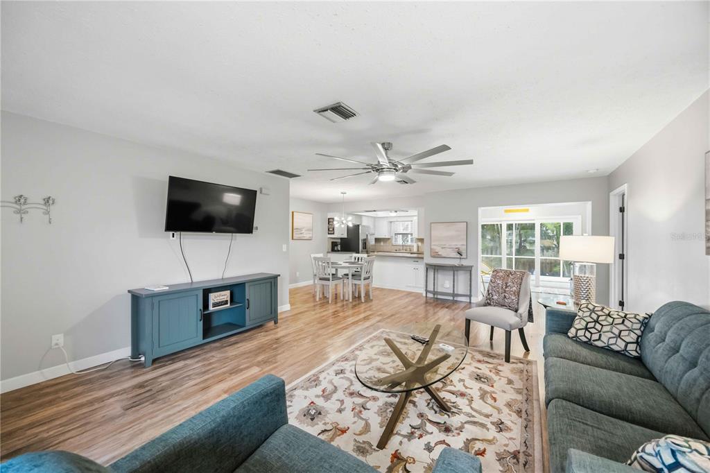 251 Plantation Road Venice, FL 34293 - Photo 9 of 66