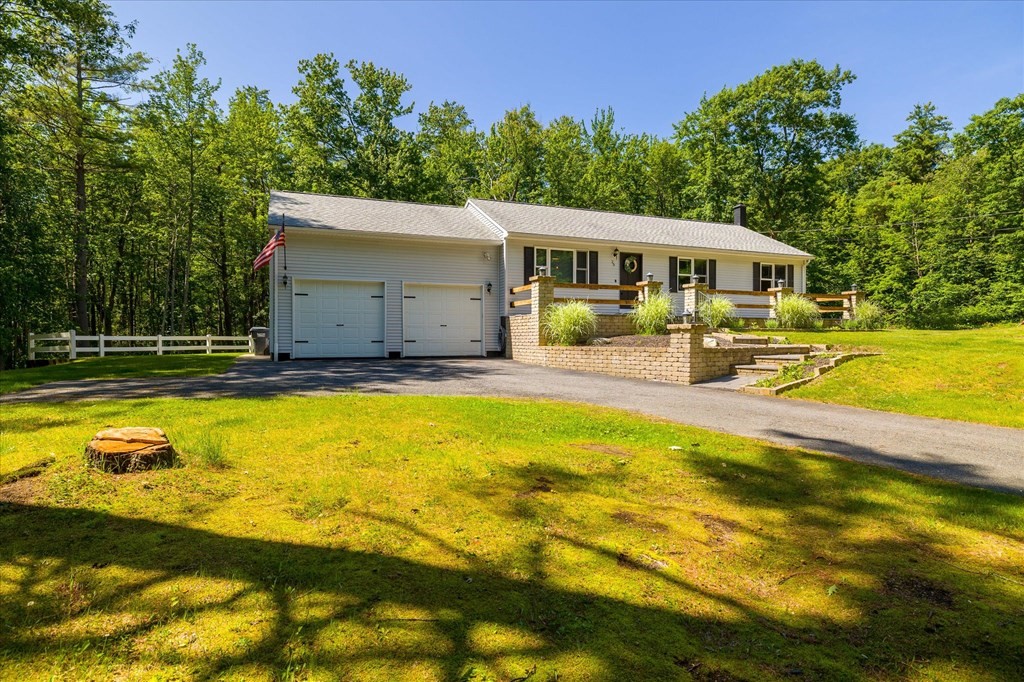 25 Cross Road Winchendon, MA 01475 - Photo 3 of 34 Gallery Image 3