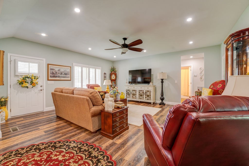 1163 Bell Loop Chatsworth, GA 30705 - Photo 7 of 40 Gallery Image 7