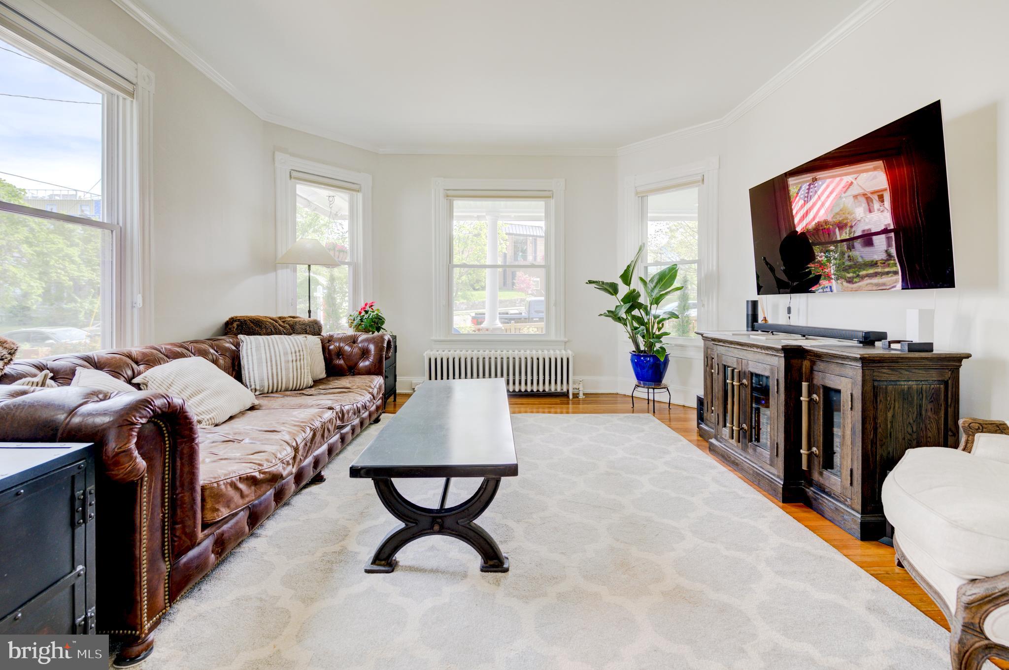 1620 Hamlin Street Northeast Washington, DC 20018 - Photo 4 of 40 Main level den, large, sunny