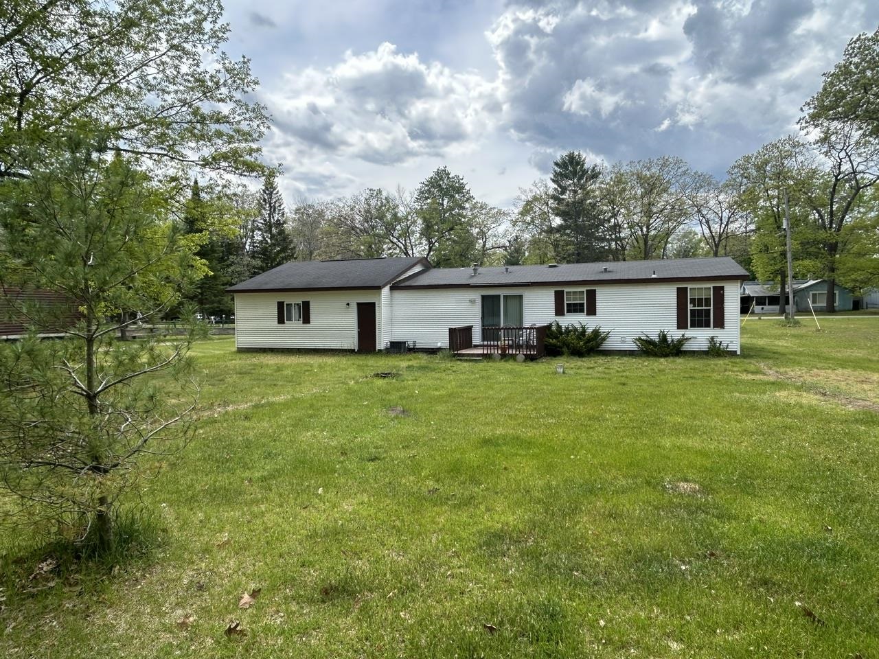 6320 Elk Lake Road Gladwin, MI 48624 - Photo 18 of 19