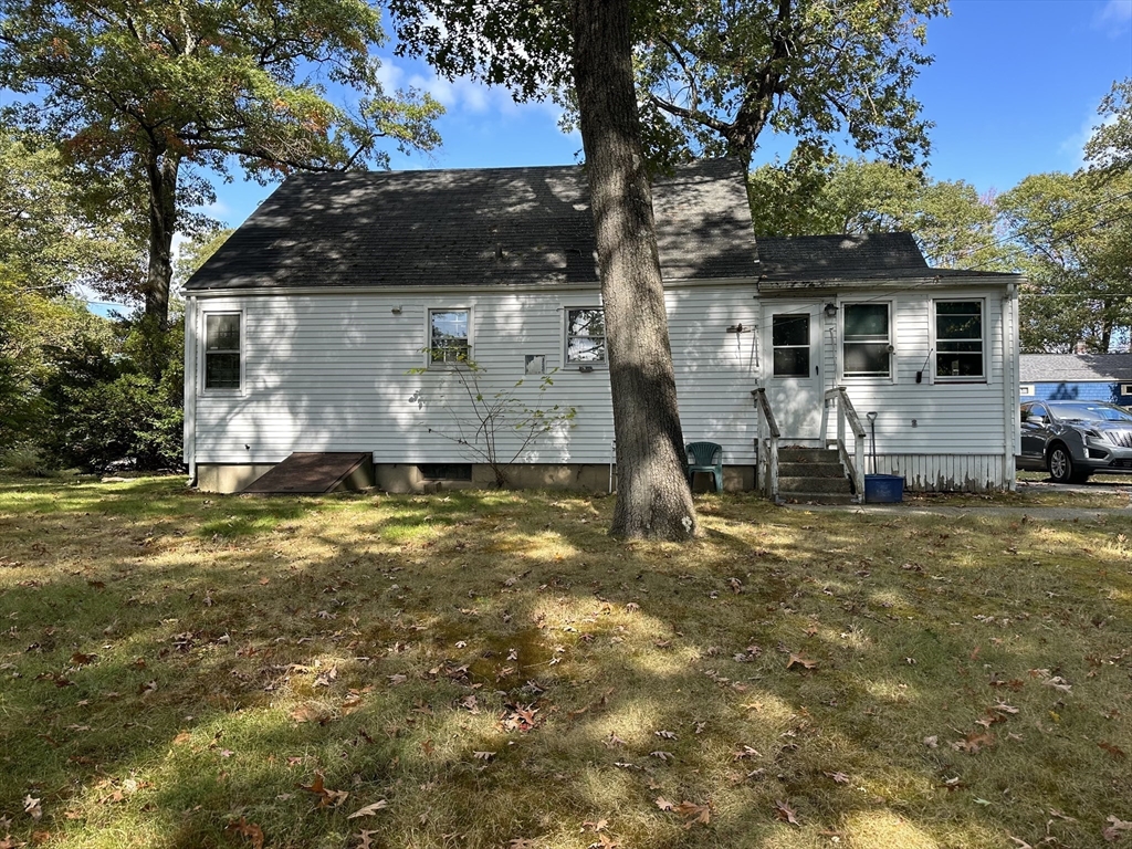 75 Chesterfield Road Northborough, MA 01532 - Photo 4 of 6 Gallery Image 4
