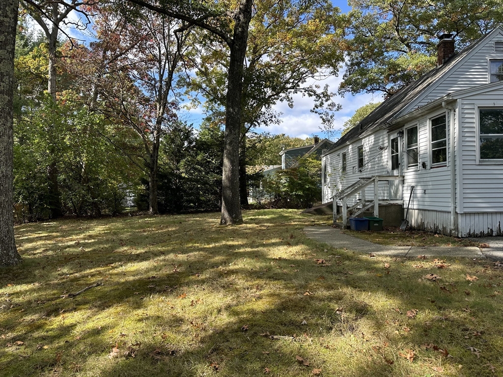 75 Chesterfield Road Northborough, MA 01532 - Photo 5 of 6 Gallery Image 5