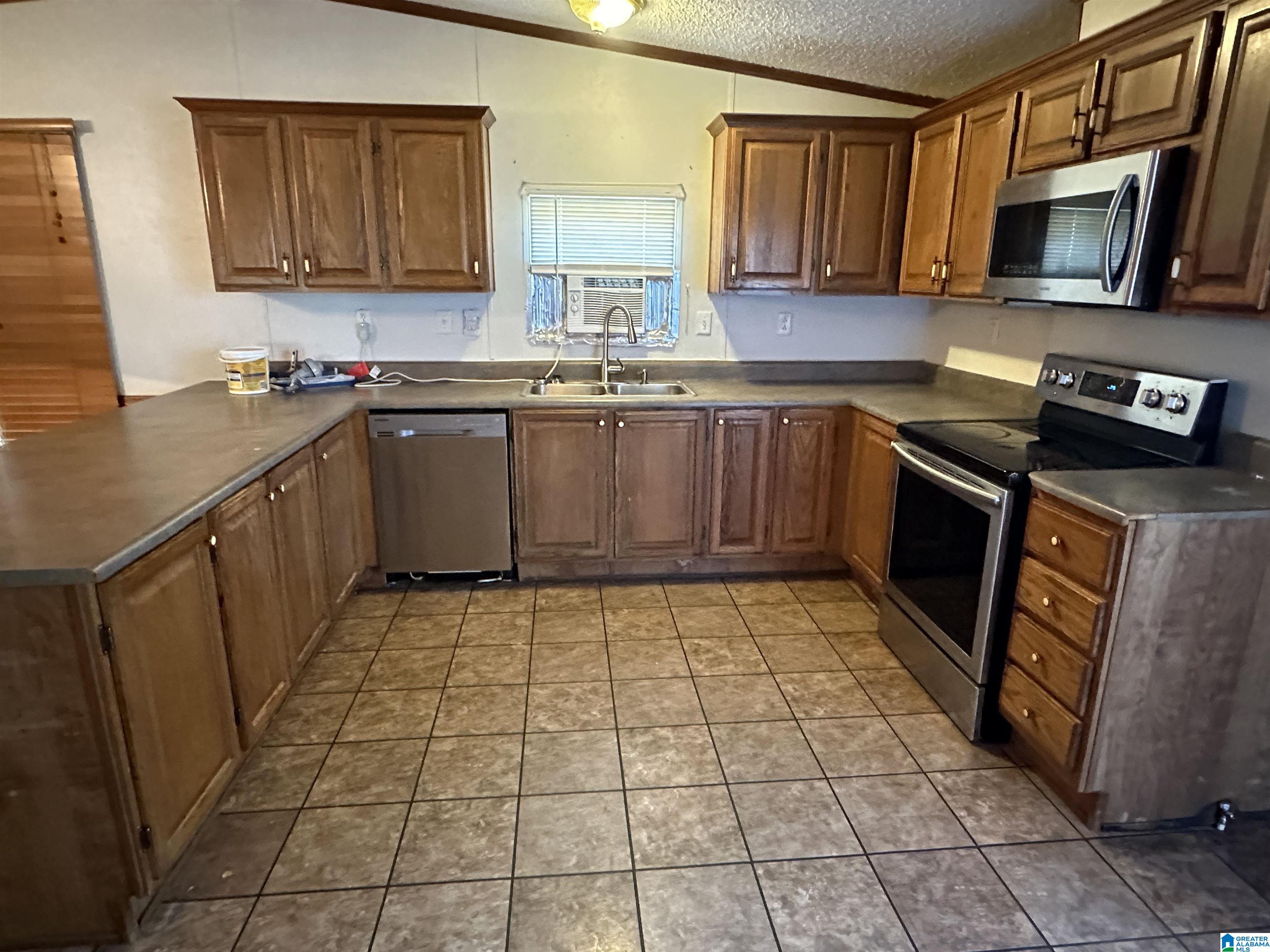 1407 County Road 41 Clanton, AL 35046 - Photo 12 of 28