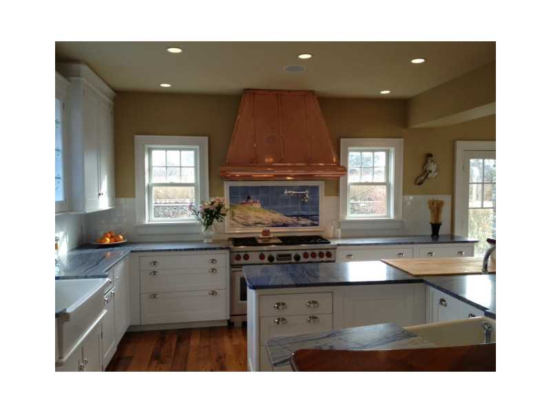 223 Hull Cove Farm Road Jamestown, RI 02835 - Photo 8 of 25 Kitchen.