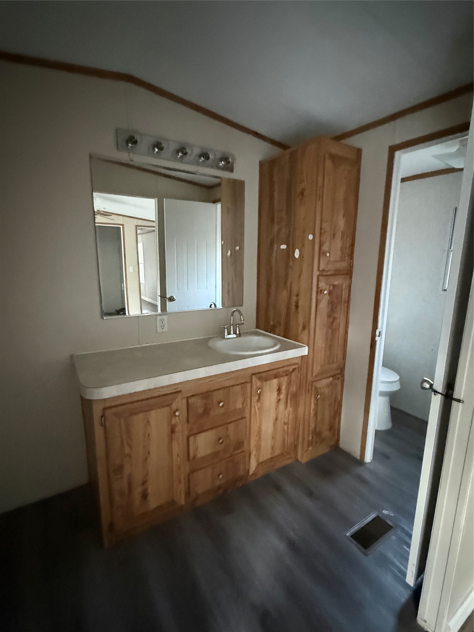 144 Private Road Cleveland, TX 77327 - Photo 9 of 17 a bathroom with a sink a mirror and a bathtub