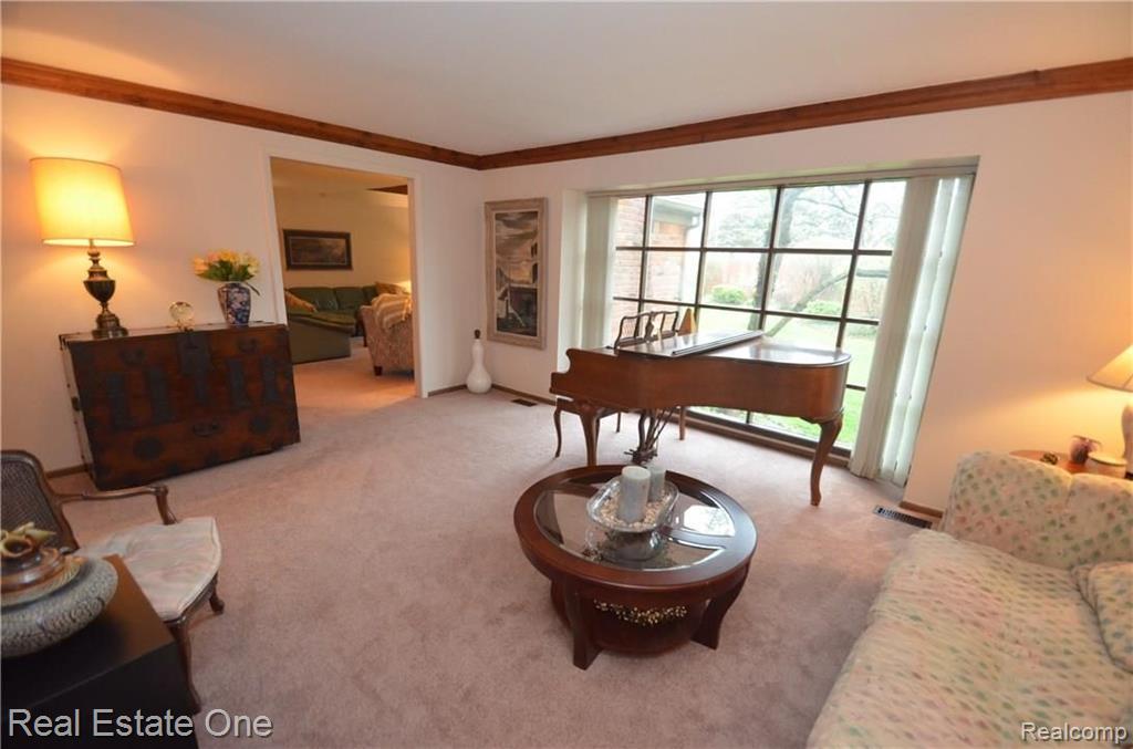 1007 Hidden Lane Rochester Hills, MI 48309 - Photo 19 of 61