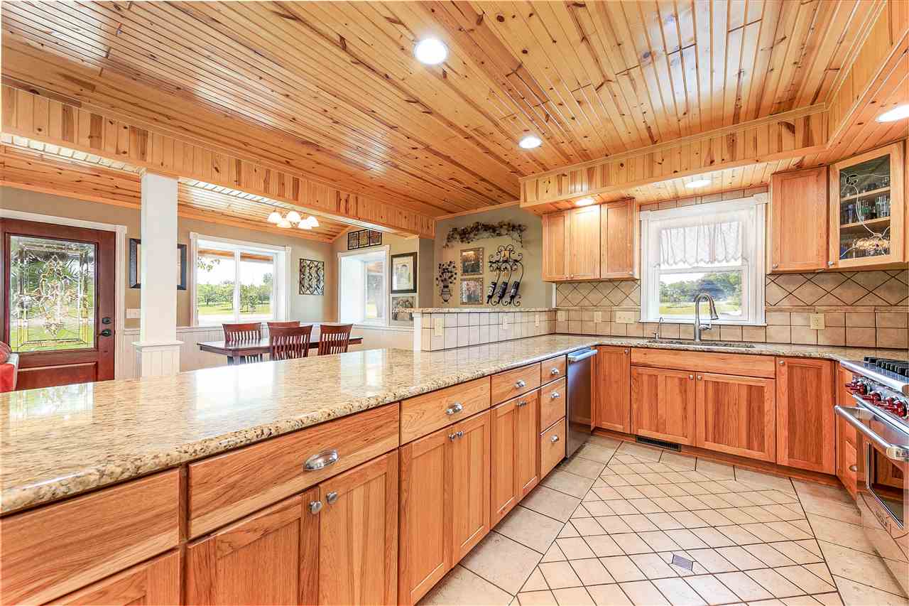 12527 Center Road Traverse City, MI 49686 - Photo 12 of 40 1876273-11.JPG