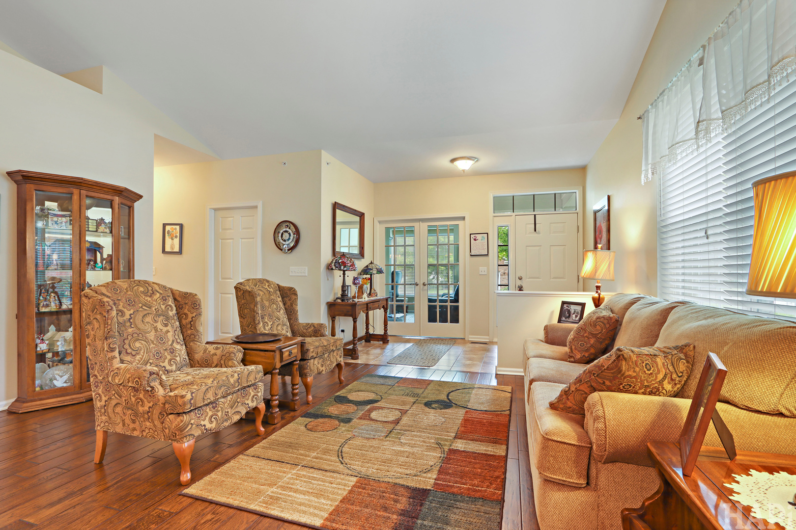 5952 Leeds Road Hoffman Estates, IL 60192 - Photo 5 of 29