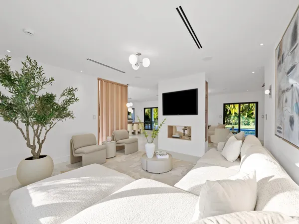 $2,775,000 | 7125 Southwest 119th Street, Pinecrest, FL 33156