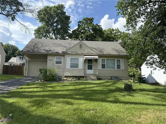 $215,000 | 5400 West 50th Terrace, Roeland Park, KS 66205