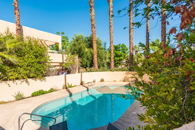 $1,195,000 | 965 East Vista Chino, Palm Springs, CA 92262
