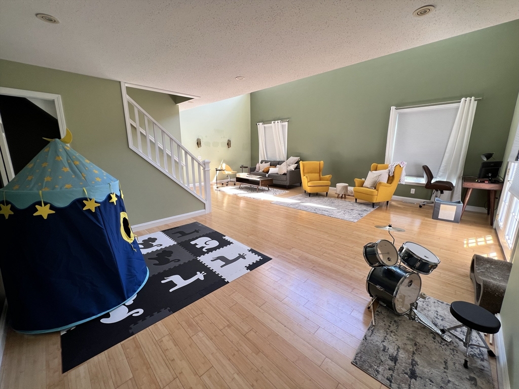 12 Gassett Road Westford, MA 01886 - Photo 6 of 38