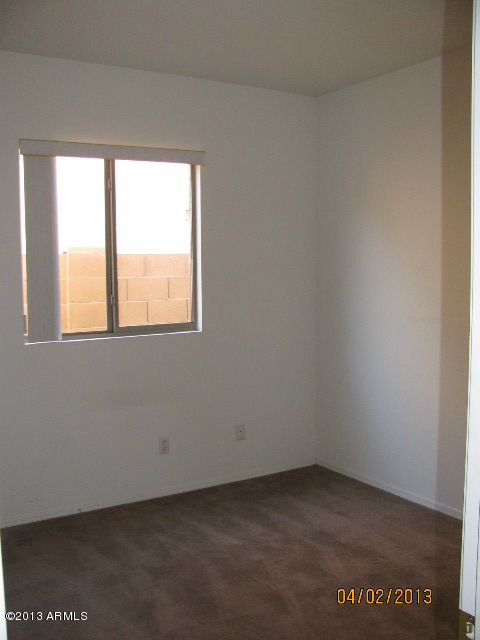 11201 West Almeria Road Avondale, AZ 85392 - Photo 18 of 40 IMG_2111