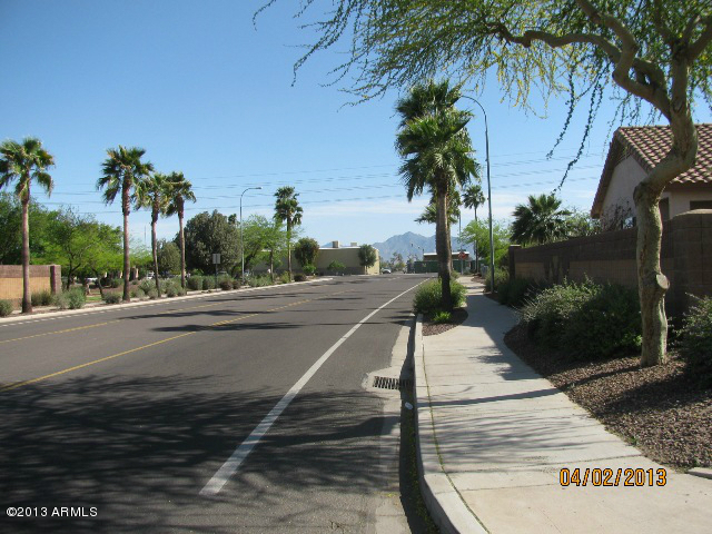 11201 West Almeria Road Avondale, AZ 85392 - Photo 5 of 40 IMG_2095