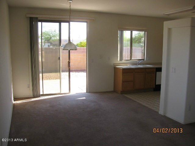 11201 West Almeria Road Avondale, AZ 85392 - Photo 8 of 40 IMG_2101