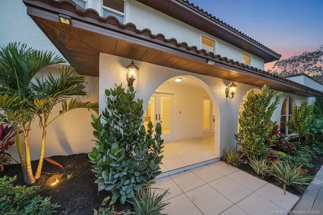 $3,250,000 | 37 East High Point Road, Stuart, FL 34996