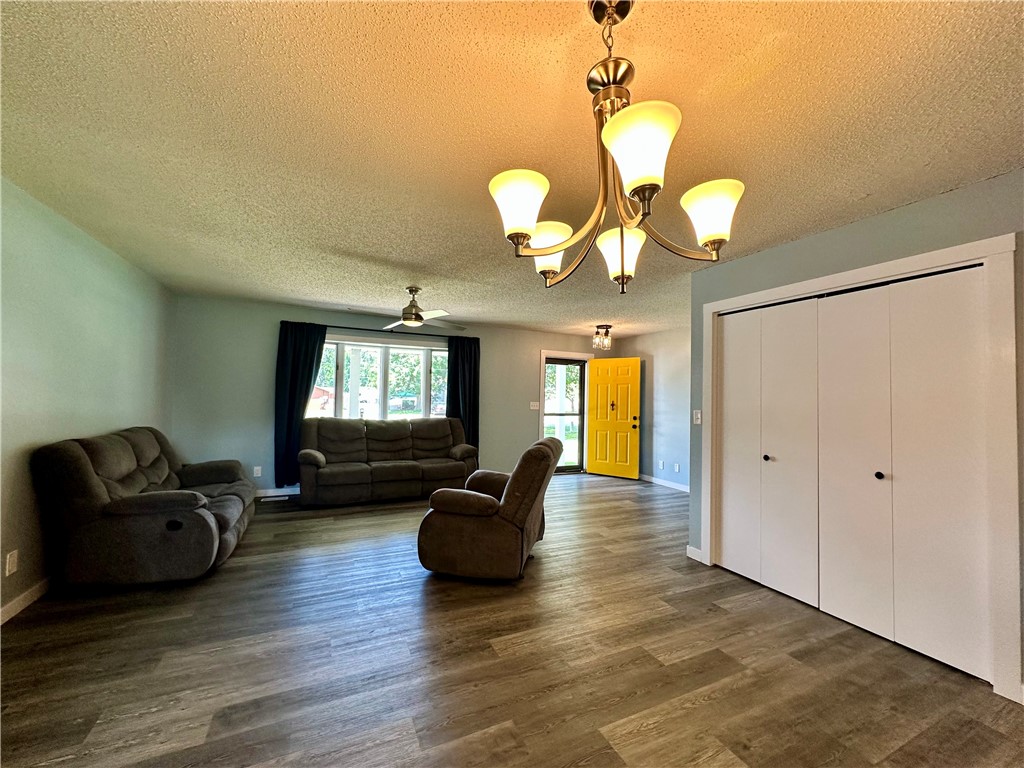 573 West 7th Street Neoga, IL 62447 - Photo 8 of 20