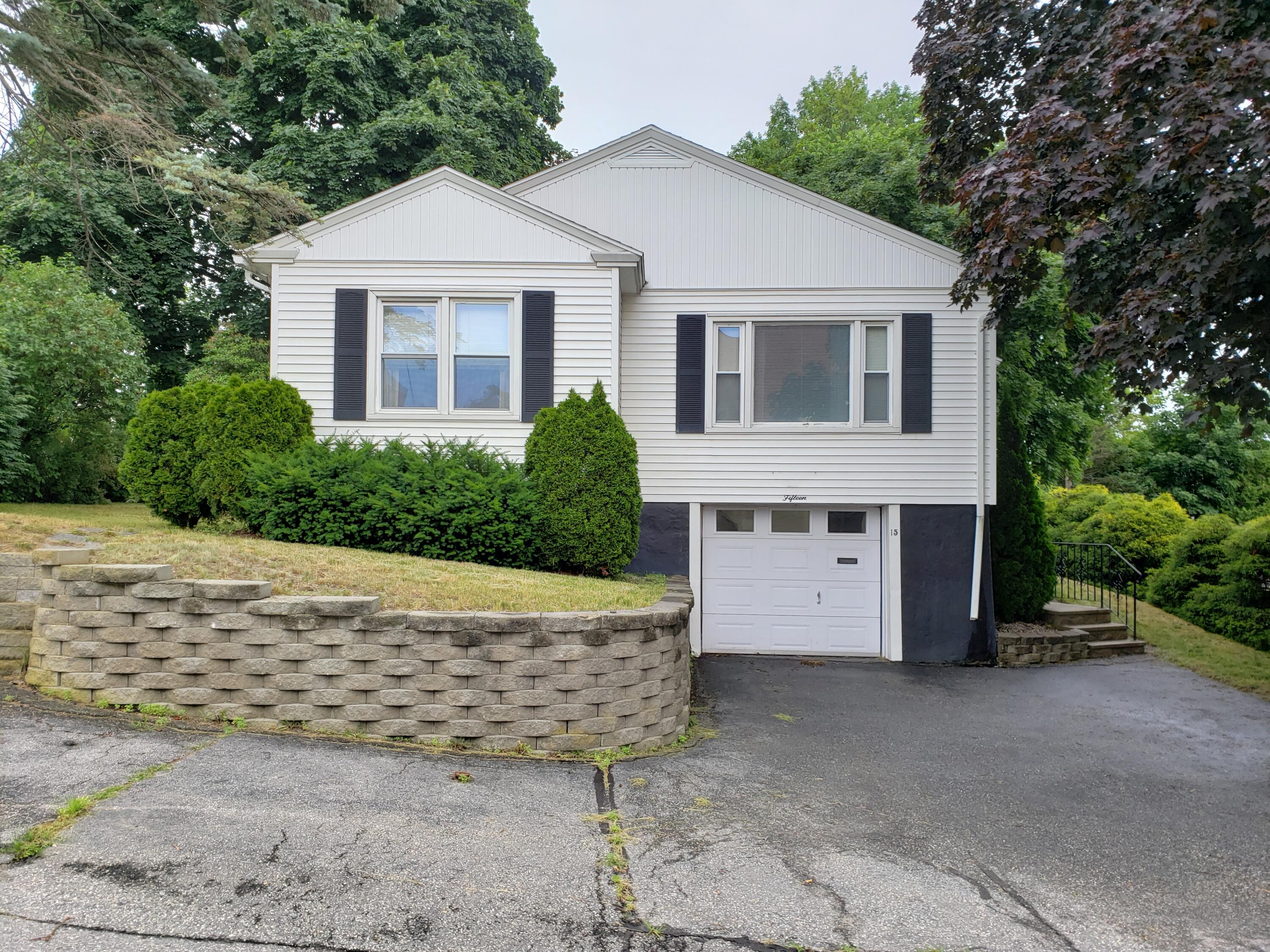 15 St Croix Street Lewiston, ME 04240 - Photo 1 of 13 20220627_144234