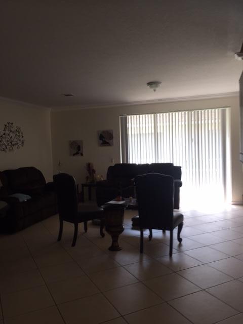 2042 Oakhurst Way Riviera Beach, FL 33404 - Photo 4 of 15 IMG_7687