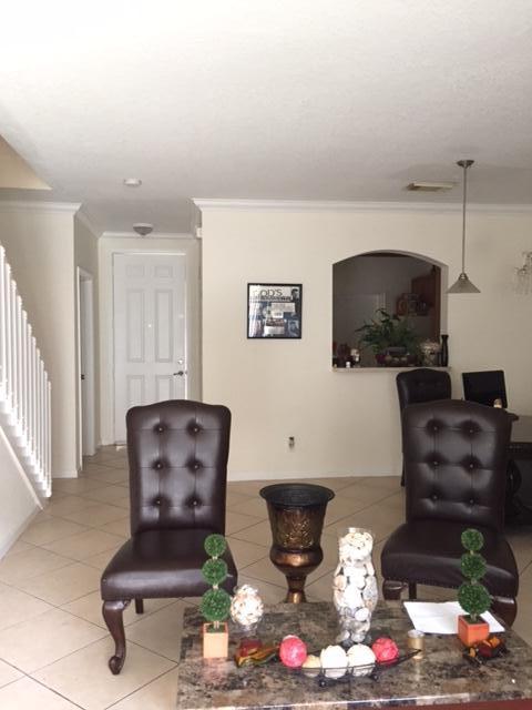 2042 Oakhurst Way Riviera Beach, FL 33404 - Photo 6 of 15 IMG_7689