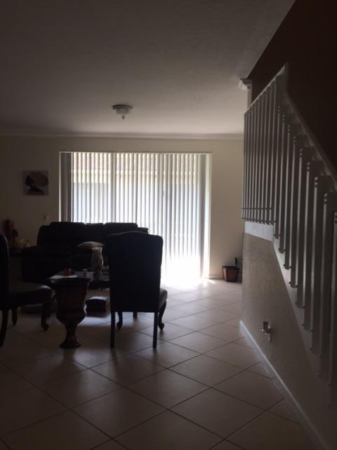 2042 Oakhurst Way Riviera Beach, FL 33404 - Photo 9 of 15 IMG_7692