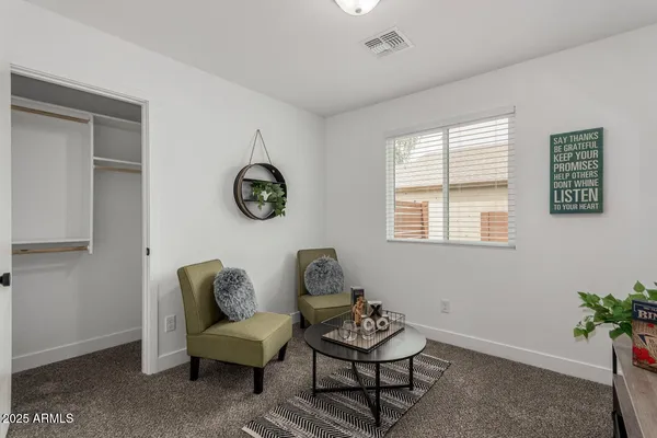 $1,850 | 2208 East Alta Vista Road, Phoenix, AZ 85042