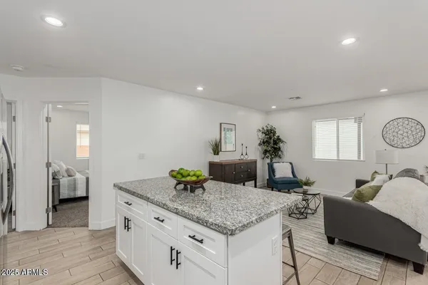 $1,850 | 2208 East Alta Vista Road, Phoenix, AZ 85042