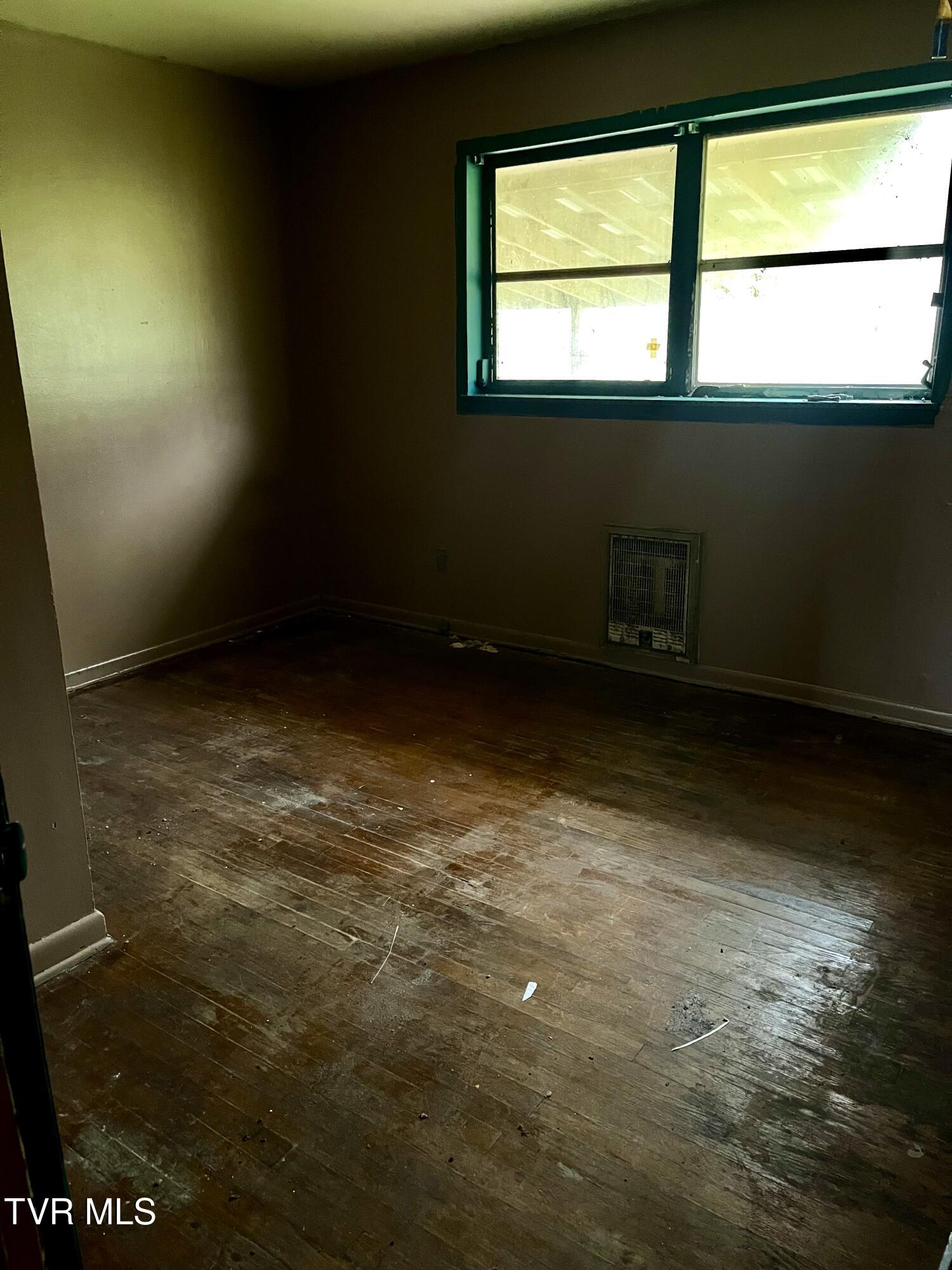 1365 Ridgeview Road Jonesville, VA 24263 - Photo 22 of 24 IMG_4852