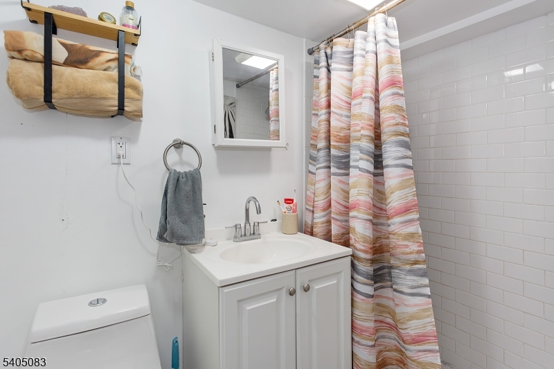 138 Nagle Street Paterson, NJ 07501 - Photo 18 of 35