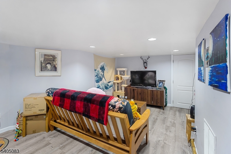 138 Nagle Street Paterson, NJ 07501 - Photo 19 of 35