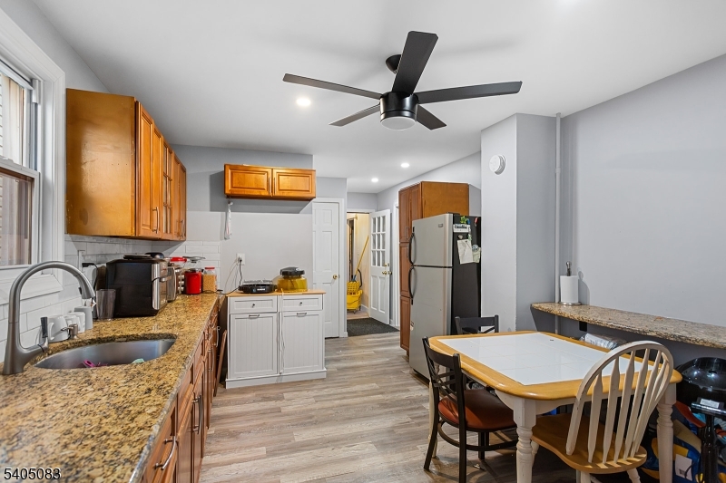 138 Nagle Street Paterson, NJ 07501 - Photo 5 of 35