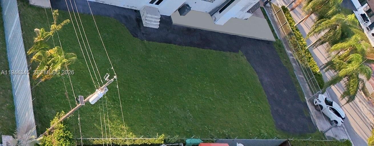 358 West 12th Street Hialeah, FL 33010 - Photo 3 of 5 a view of an garden