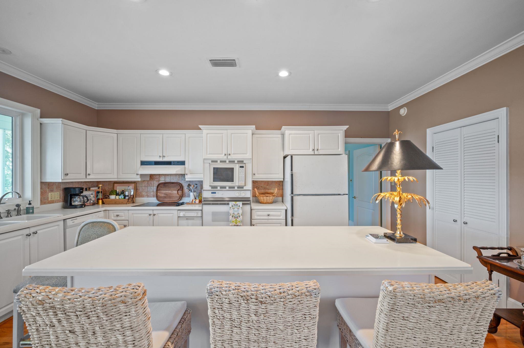 31800 River Road Orange Beach, AL 36561 - Photo 10 of 69 Kitchen