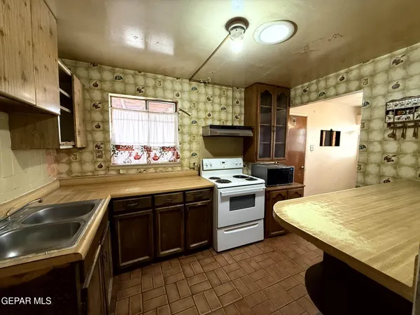 $145,000 | 228 Mango Road, El Paso, TX 79915