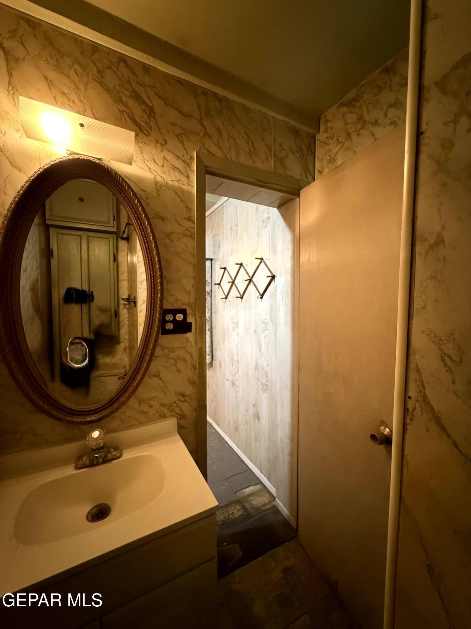 228 Mango Road El Paso, TX 79915 - Photo 30 of 49 IMG_4137