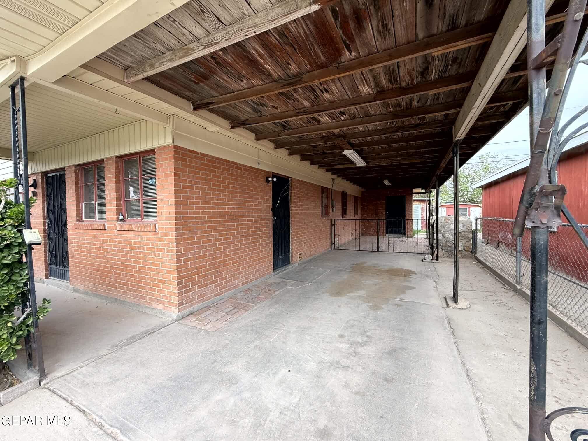 228 Mango Road El Paso, TX 79915 - Photo 4 of 49 IMG_4107