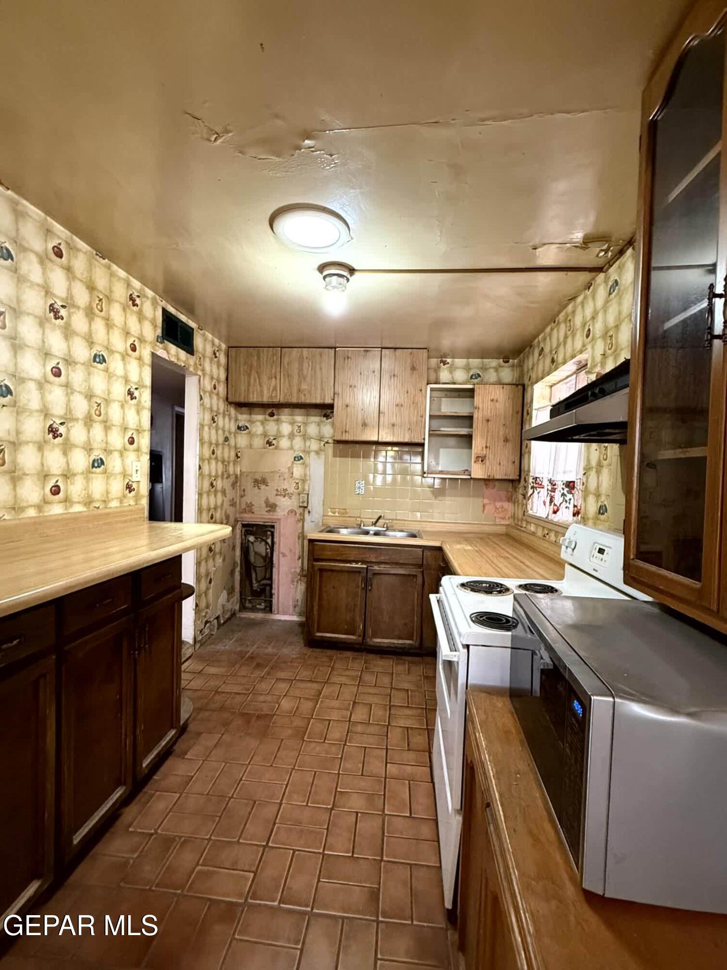 228 Mango Road El Paso, TX 79915 - Photo 9 of 49 IMG_4116